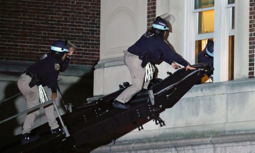 Hundreds of NYPD cops storm Columbia University campus to end pro-Gaza building occupation