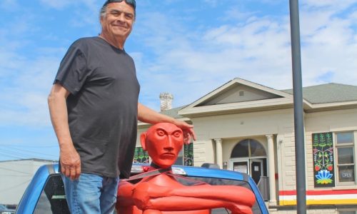 ‘Not Afraid to Look’ sculpture arrives in Park Rapids to be a part of this summer’s sculpture trail