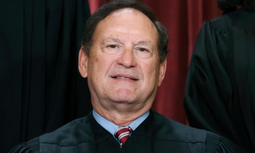 Alito rejects calls to quit Supreme Court cases on Trump and Jan. 6 because of flag controversies