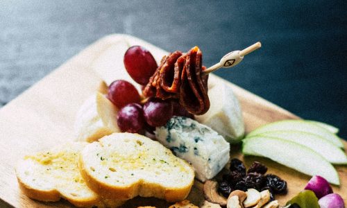 The Art of Food and Drink Pairings: Tips and Ideas for Creating Perfect Combinations