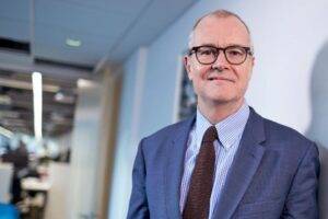 Sir Patrick Vallance Champions Labour’s Accelerated Green Energy Initiative