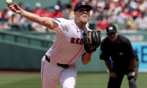 Benches clear late as Red Sox rally past Brewers for 2-1 win