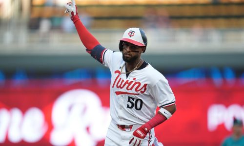 Willi Castro’s versatility allows Twins to “make whatever decisions we want”
