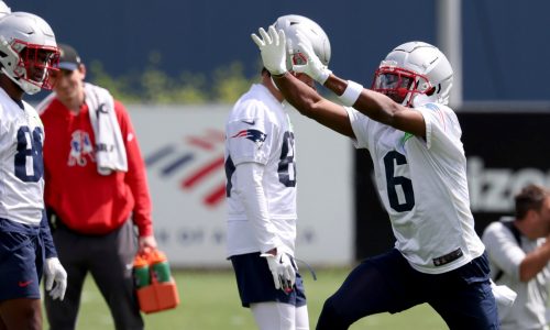 Patriots WR coach wants to let confident rookie Javon Baker be himself