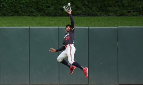 Twins earn walk-off win over Rays after lengthy rain delay
