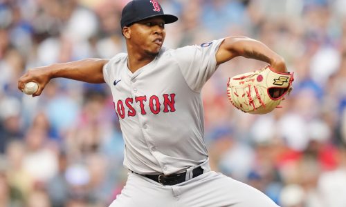 Red Sox beat Blue Jays 7-3 to complete sweep, win fifth straight