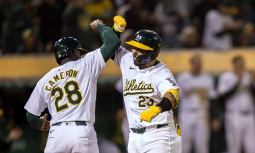 Late home run dooms Twins in loss to Athletics