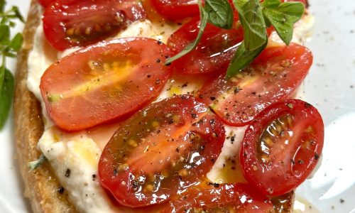 Tomato and Ricotta Crostini perfect summer bites