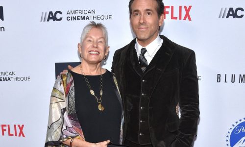 Ryan Reynolds joins ‘The View’ audience with his mom