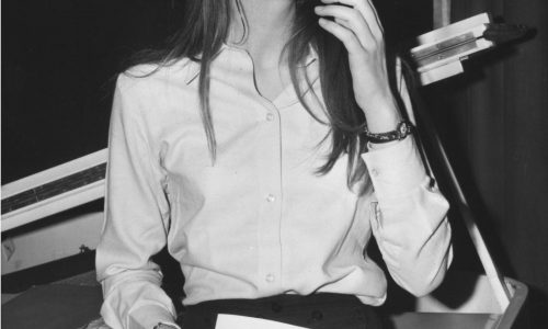 Françoise Hardy, French singing legend and pop icon, dies at 80