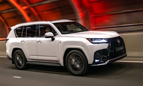 Qatar Full Year 2023: Land Cruiser #1, Lexus LX up 145.7% to #2, Land Rover Defender #4