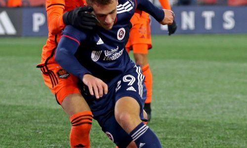 Revolution win third straight with 3-2 victory over Vancouver