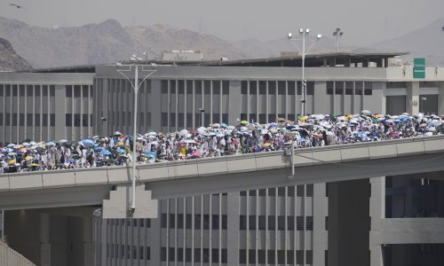 Muslim pilgrims resume symbolic stoning of the devil as they wrap up Hajj pilgrimage in deadly heat