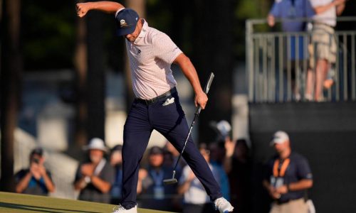 DeChambeau a one-man show at Pinehurst No. 2 and leads US Open by 3