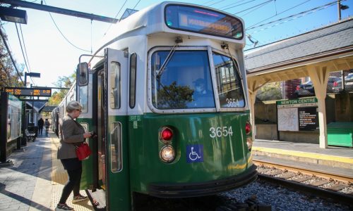 MBTA on verge of ‘existential crisis,’ new report says