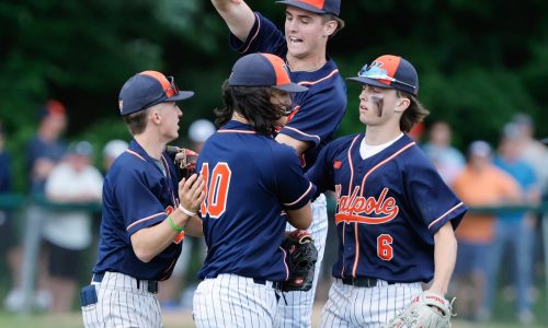 Big inning lifts Walpole past upset-minded Westwood, 5-4