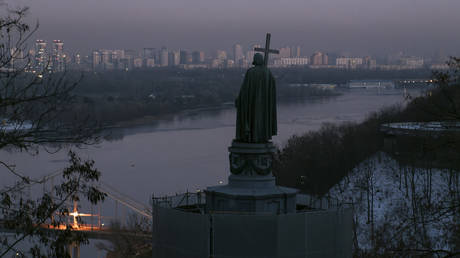 Fitch downgrades Ukraine further into default zone