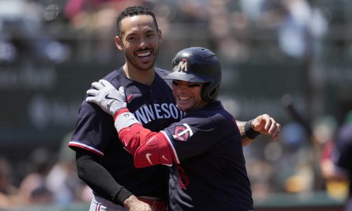 Carlos Correa scratched, plunging Twins catcher Christian Vázquez into third base duties