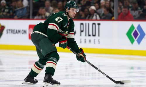 Wild re-sign defenseman Declan Chisholm on 1-year, $1 million contract