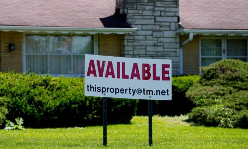 Ticker: Home sales fell in June to slowest pace since December amid rising mortgage rates, home prices; Strong quarter at GM overshadowed by potential headwinds