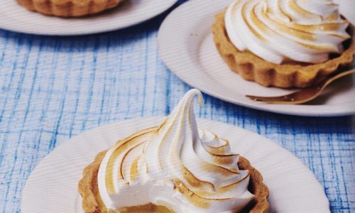 Mini lemon meringue pies are tasty little tarts