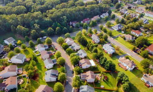 Mortgage rates fall below 7% for first time in months