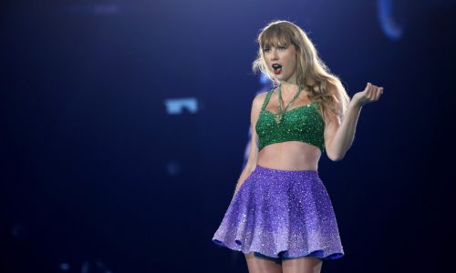 Taylor Swift reveals 4 ‘favorite songs’ in honor of 113th Eras Tour show