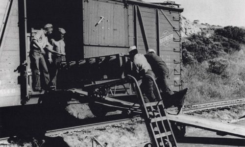 Navy exonerates 256 Black sailors unjustly punished in 1944 after a deadly California port explosion