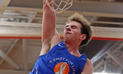 A Shot for Life: Ryan Altman, Austin Hunt power Blue to 178-168 boys win