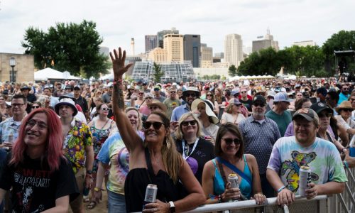 The new Minnesota Yacht Club Festival enjoys breezy opening on Harriet Island