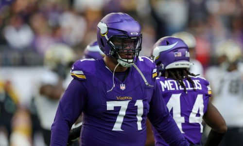 The next step for Vikings left tackle Christian Darrisaw? A bigger leadership role