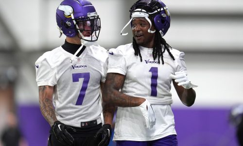 Vikings cornerback Shaq Griffin continues to miss practice with leg injury