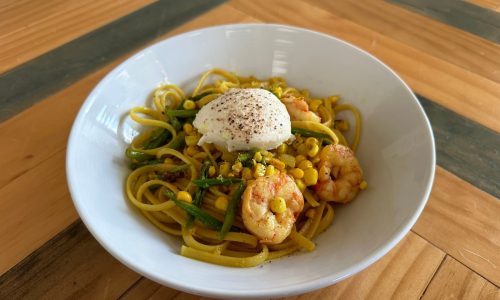 Add this easy veggie-turmeric pasta recipe to your summer dinner rotation