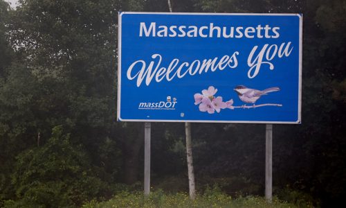 Howie Carr: More people are leaving ‘la-la land’ Massachusetts