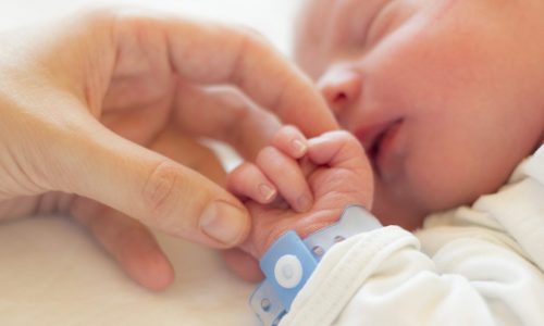 Tyler Cowen: Why is Sweden paying grandparents to babysit? The reasoning is … reasonable