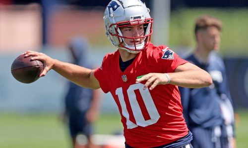 Patriots rookie QB Drake Maye experiences growing pains in first padded practice