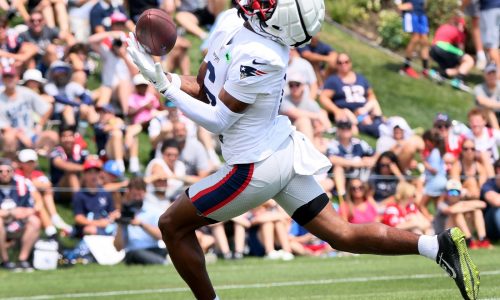 Patriots training camp Day 4: Rookie receivers flash, Drake Maye rides up-and-down practice