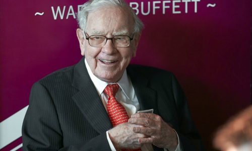 Ticker: Buffett sells another $1B in Bank of America; Palin lawsuit against NYT revived 