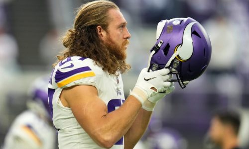 Vikings star tight end T.J. Hockenson still ahead of schedule in recovery process