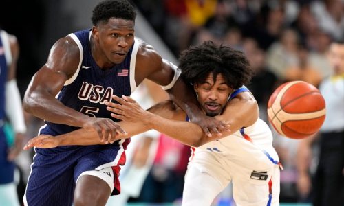 US rolls into Olympic quarterfinals as No. 1 seed, top Puerto Rico 104-83 in group finale