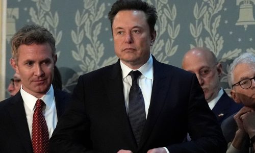 Secretaries of state urge Elon Musk to fix AI chatbot spreading election misinformation on X