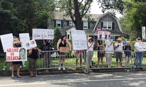 On Long Island, Republicans defend an unlikely stronghold as races could tip control of Congress