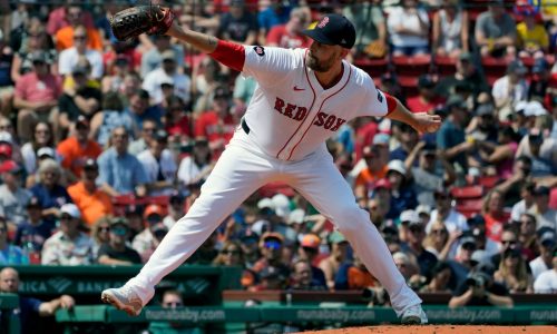 Red Sox pitcher James Paxton leaves with right leg injury after five pitches