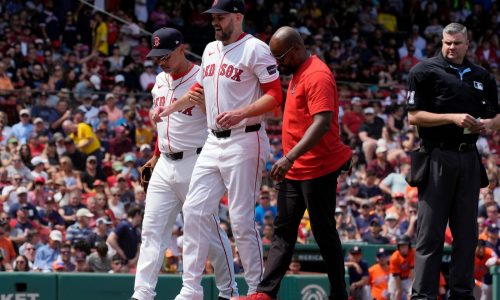 Veteran Red Sox starter a ‘long shot’ to pitch again, Alex Cora says