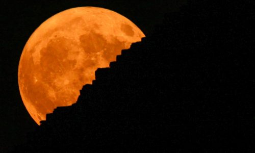 Photos: August supermoon