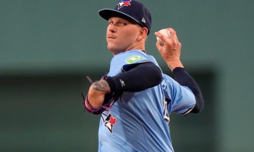 Bowden Francis takes no-hit bid into sixth, Red Sox shut out by Blue Jays