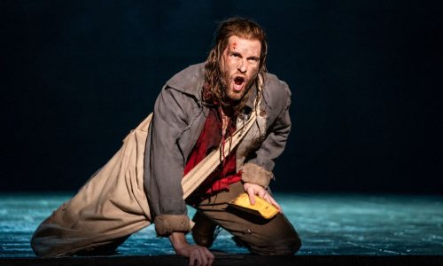 ‘Les Mis’ goes big, brings it home