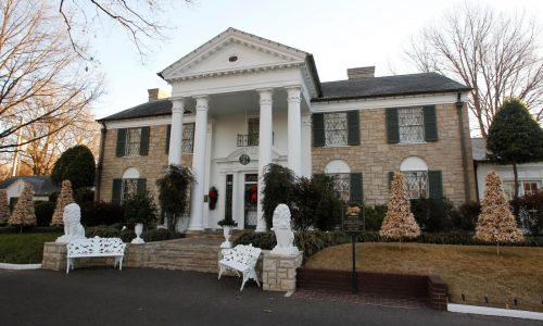 Woman charged with trying to defraud Elvis Presley’s family through sale of iconic Graceland