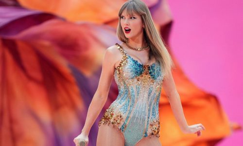 Swifties for Kamala kick off their campaign, without Taylor