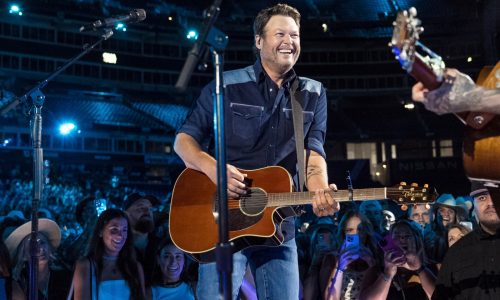 Grandstand review: Blake Shelton’s collection of country hits proves he’s still of strong voice